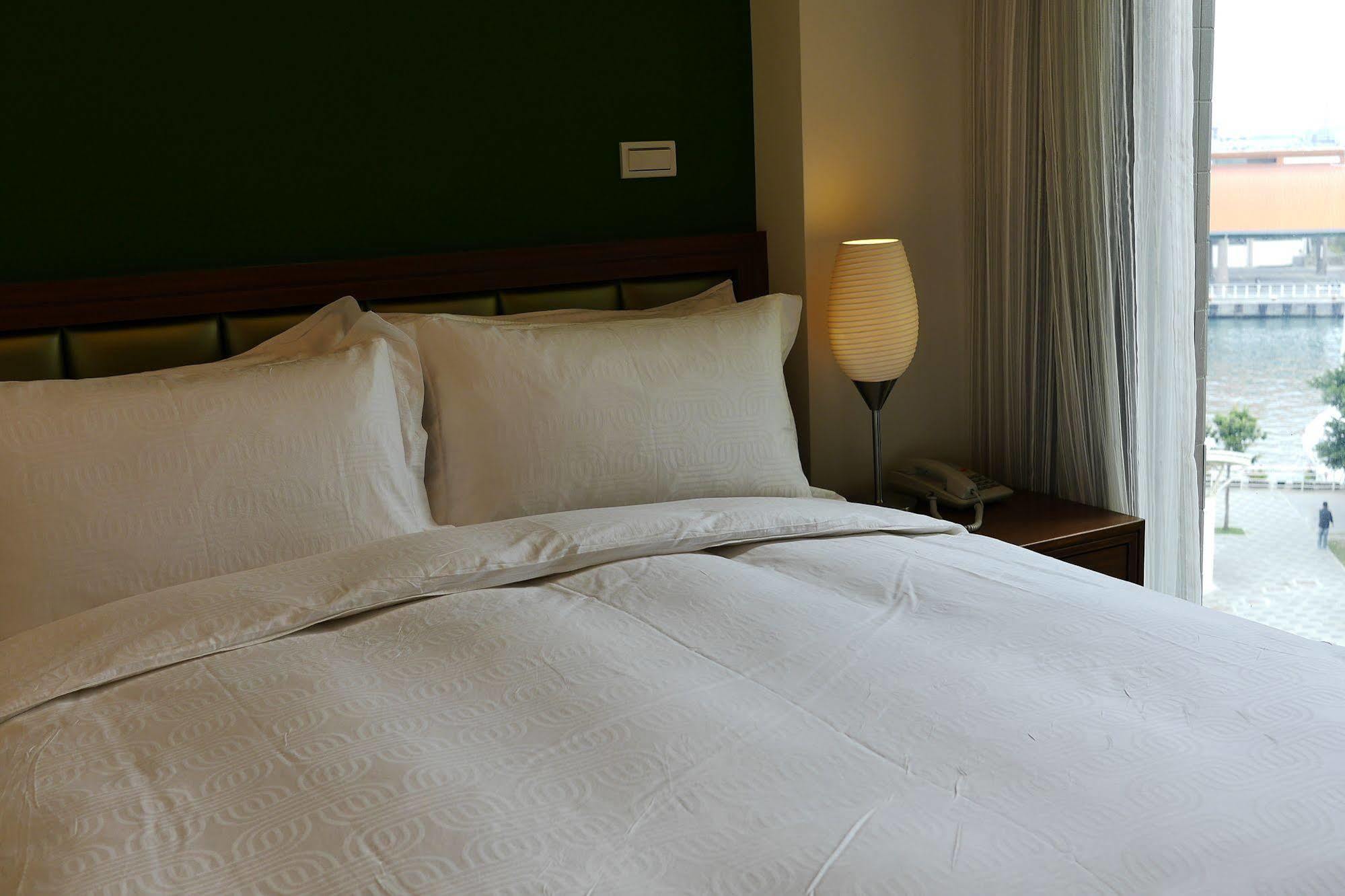 Watermark Hotel - Sizihwan Каосюн Екстериор снимка