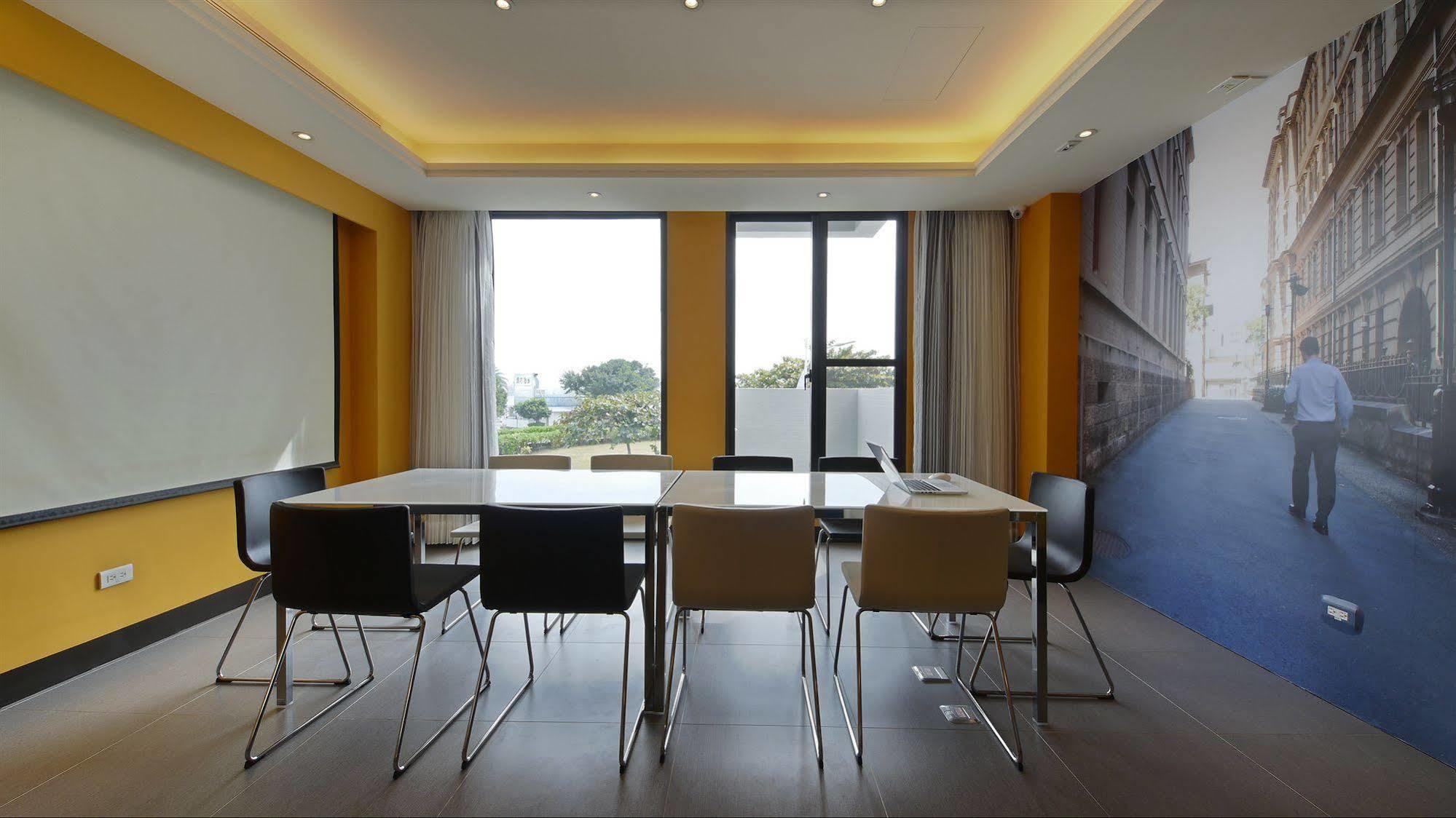 Watermark Hotel - Sizihwan Каосюн Екстериор снимка